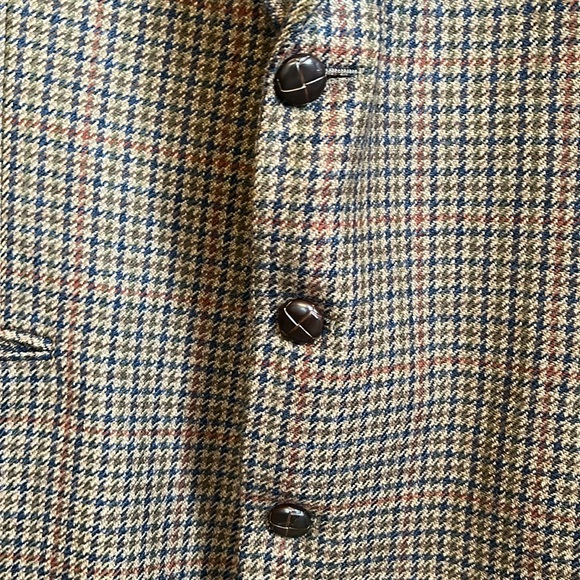 Embassy Row Jacket - Picture 6 of 14